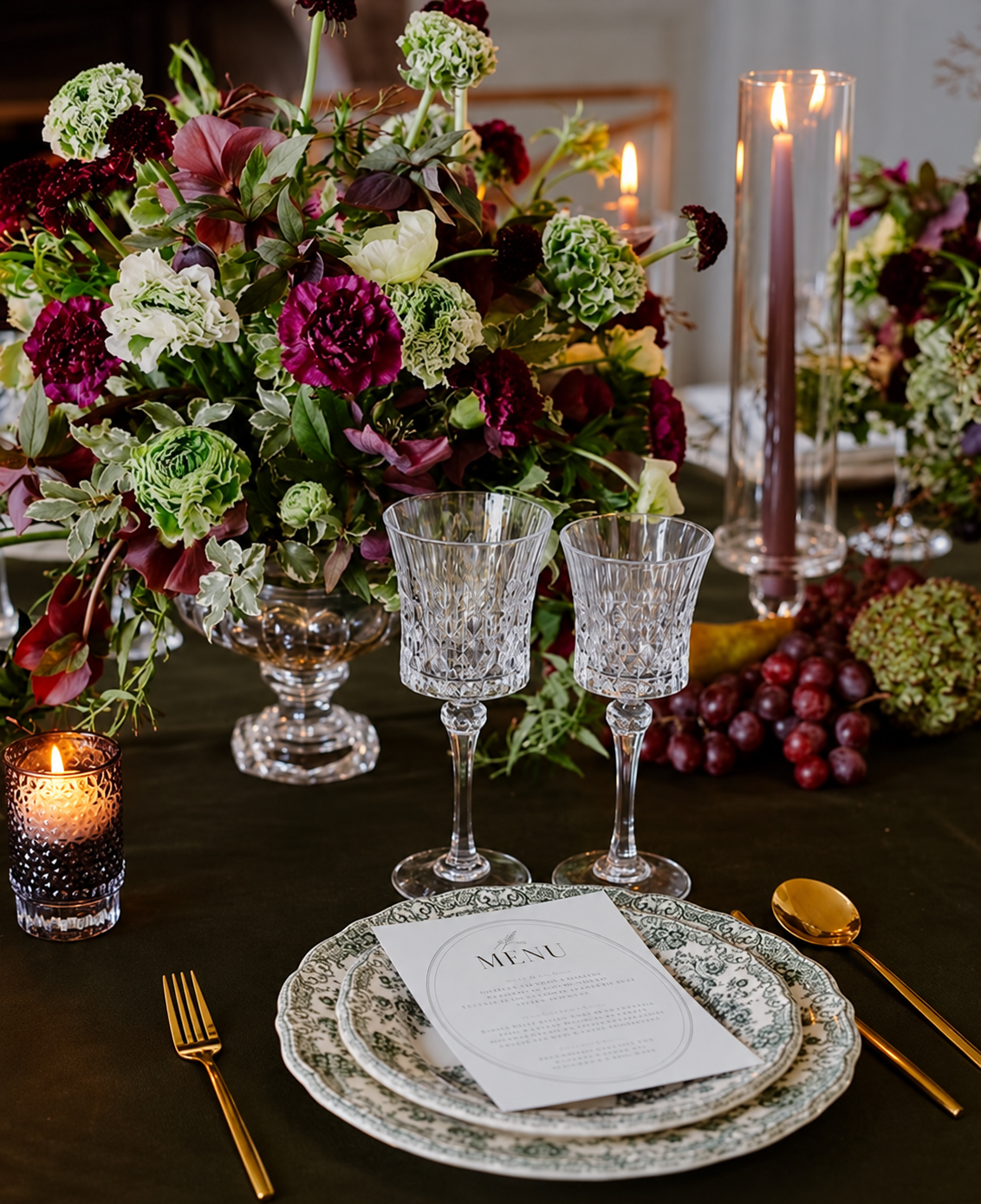 Table de mariage fleurie et élégante